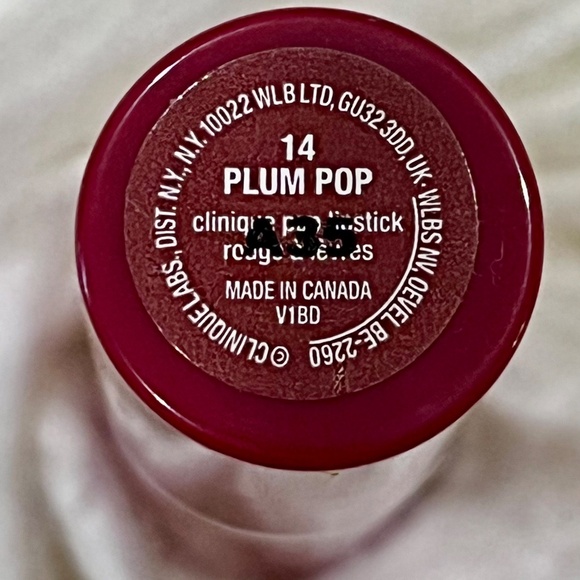 Clinique "Lipstick #14 Plum Pop Full size" NWT - Picture 3 of 4